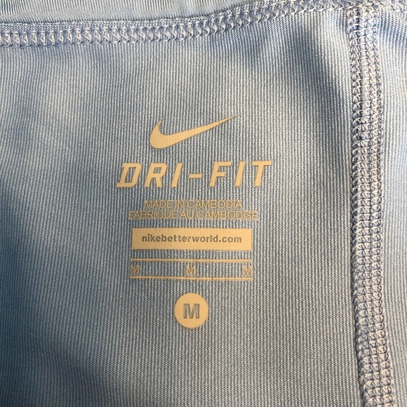 *SOLD* Nike Dri Fit Skort w/ front pleats - Picture 7 of 8